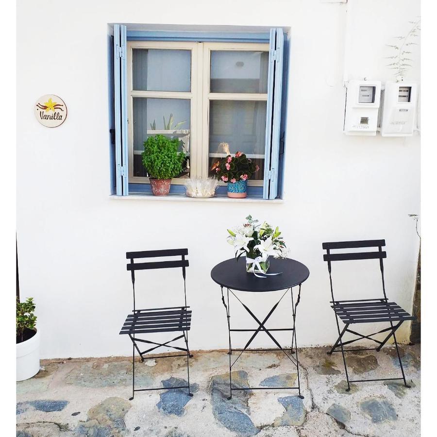 Vanilla Guesthouse Skopelos Town Exterior photo